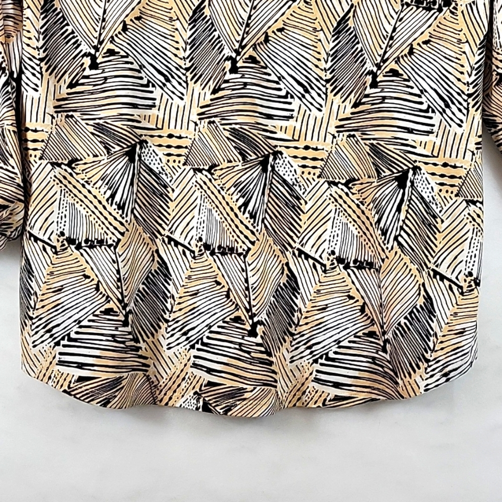 Westbound Slight Balloon Sleeve Notched V-Neckline Top Size L - Picture 6 of 9